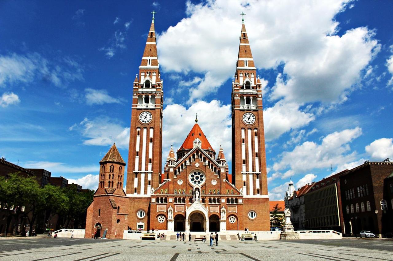 Szeged Suncity Apartman 세게드 외부 사진